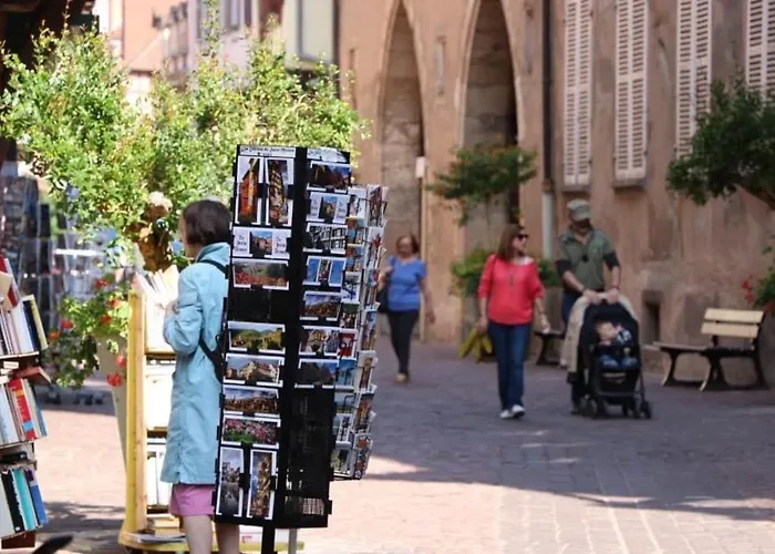 Spacieux A Avec Terrasse, Garage Privatif, Proche Centre Et Gare - Fr-1-722-2
